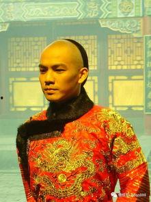 首富妈妈衣锦还乡,荣耀回归，谱写新篇章