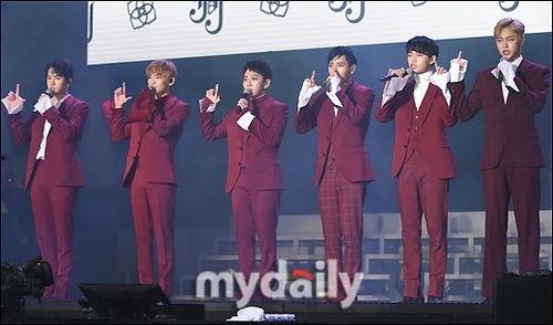 J组出道,青春闪耀，梦想启航